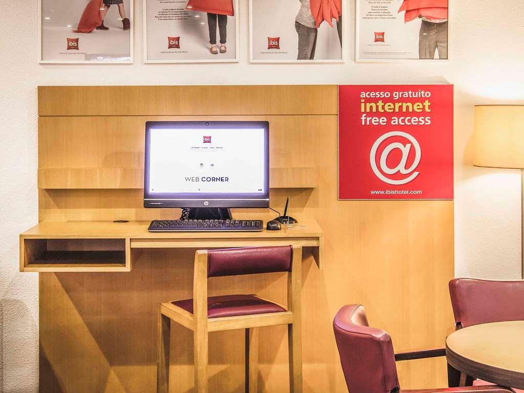 Hotel Ibis Porto Sul Europarque Santa Maria da Feira Ανέσεις φωτογραφία