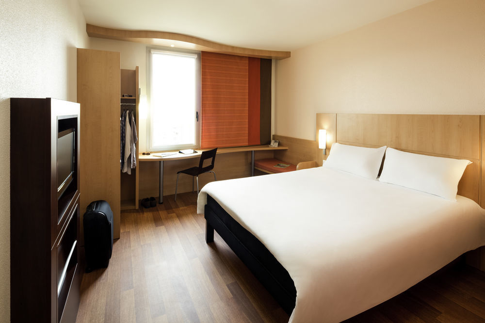 Hotel Ibis Porto Sul Europarque Santa Maria da Feira Εξωτερικό φωτογραφία