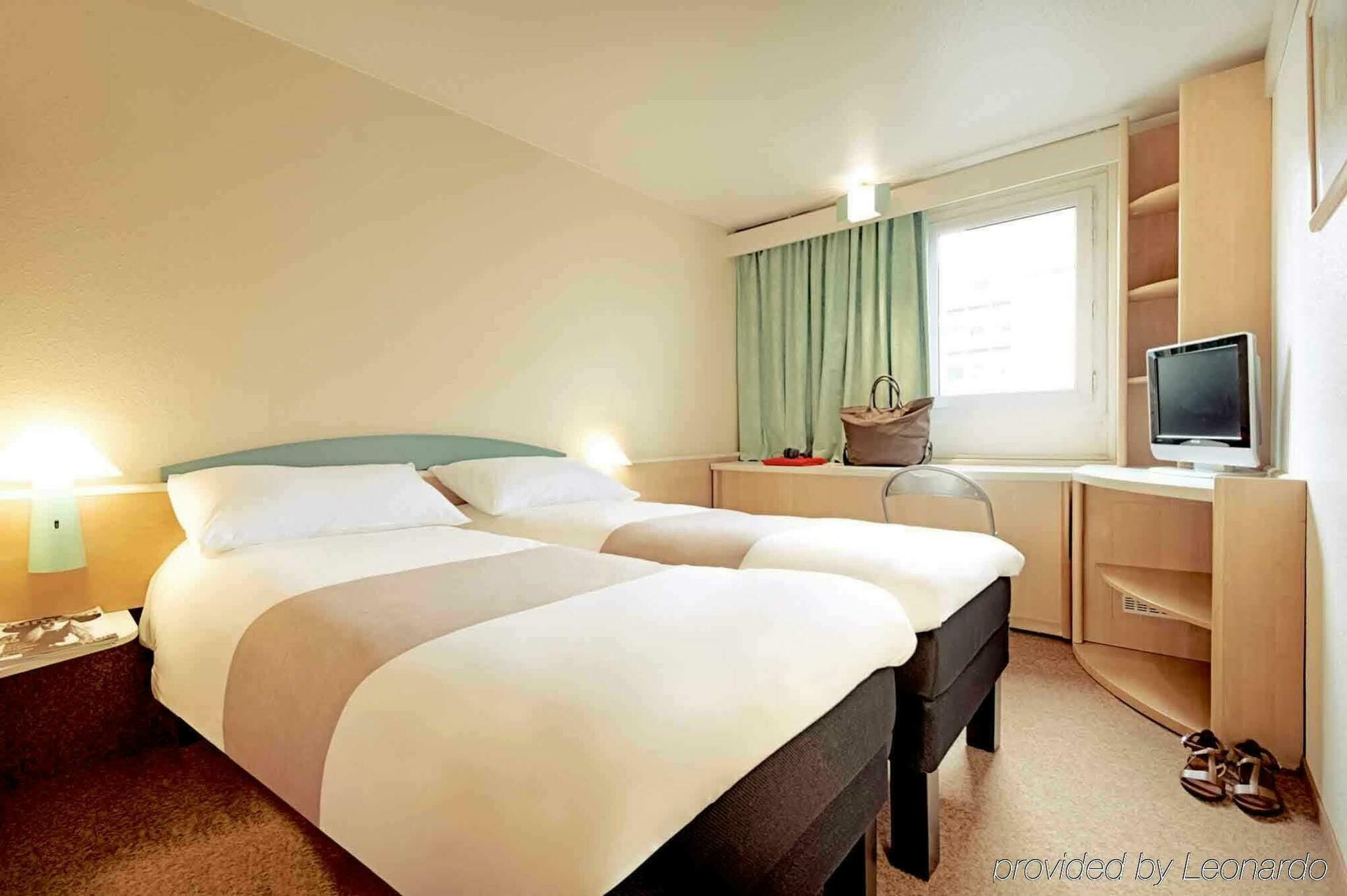 Hotel Ibis Porto Sul Europarque Santa Maria da Feira Εξωτερικό φωτογραφία